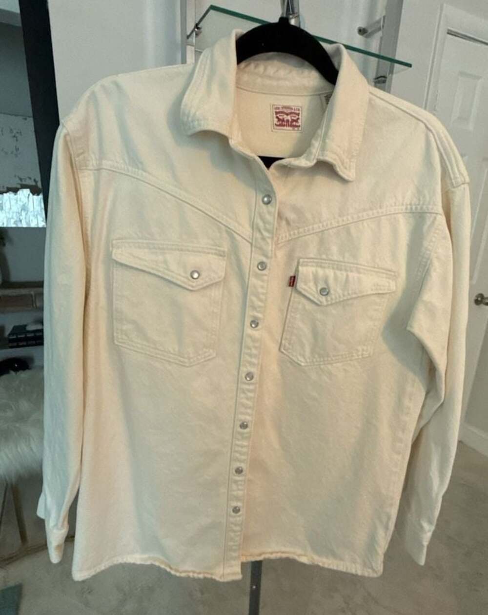 Levi's Women's Dorsey Western Shirt in Off-White XS oversized NWOT